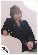 KinKi Kids / Koichi Domoto / Knee-high / Costume black / Sitting / Right facing / Sofa white / Background white / Official Official photo