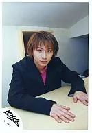 Kinki Kids / Koichi Domoto / Bust up, desk seat, two hand desk, costume black, inner pink shirt / Official Official photo