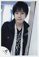 Arashi / Kazuya Ninomiya / Top, Black Jacket, Black Innerwear, Mouth Closure, Camera Eye / Official photo oficial