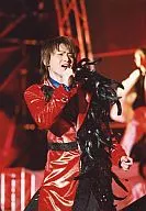 Kinki Kids / Koichi Domoto / Live Photo / Above Knee / Costume Red and Black / Right Hand Microphone / Eye View Right / Official Official photo