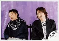 Kinki Kids / Koichi Domoto, Tsuyoshi Domoto / Horizontal, Waist, Costume blue black and white, Scarf, Chair sitting, Background purple / Official Official photo