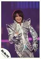 Kis-My-Ft2 / toshiya Miyata / Live Photo / Above the Knee / Costume Silver / Left Hand Microphone / Background Purple / Official Official photo