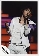 SeXyzone / Kikuchi Fuma / Live Photo / Above the Knee / Costume White / Left Hand Microphone / Red Flower / Eye Right / Official Official photo