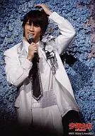 Kansai International Johnnys Jr. / Takahiro Hamada / Knee-high, Costume white, Right hand microphone, Background blue / "Boys without Lattice" / Official Official photo