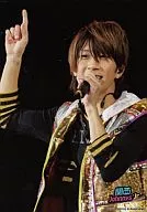 Kansai Johnnys Jr. / Takahiro Hamada / Live photo, Bust up, Costume gold, Black, Left Hand Microphone, Right Hand Index Finger Holder / Official Official photo