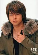 NEWS / Takahisa Masuda / Bust up jacket, khaki color, inner black, white background, left eye "NEWS WINTER PARTY DIAMOND" / Official Official photo