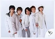 Arashi / Assembly (5 people) / Above the knees / Costume white / Background white / Matsumoto Hat / Right Hand Piece / Horizontal / Official Official photo