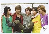 Arashi / Assembly (5 people) / Upper body / Shoulders / Ohno Heave / Background Fence / Horizontal / Official Official photo