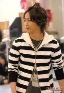 KAT TUN / Kazuya Kamenashi / Upper Body / Costume White / Black / Stripe Pattern / Grey / Eye Line Left / No Frame / DREAM BOYS