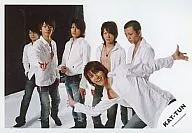 KAT-TUN/6人/横型/全员白衬衫，牛仔裤/田口两手张开前襟