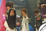 KAT-TUN / Akanishi Hitoshi, Junnosuke Taguchi, Tanaka Sei / Upper body / All left hand front