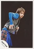 KAT-TUN / Yuichi Nakamaru / Above Knee / Blue, Black Costume / Body Facing Right / Right Hand Waist / Background Black