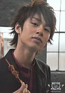 KAT TUN / Yuichi Nakamaru / Bust Up / Jacket Black / Grilled Chicken on the Right Hand / Top / QUEEN PIRATES