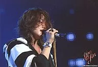 KAT-TUN / Akanishi Jin / Horizontal / Bust up / Body facing right / Eye bottom right / Black and white hoodie / You & Jin