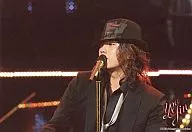 KAT-TUN / Akanishi Jin / Horizontal / Bust up / Gaze left / Black costume / Black hat / You & Jin