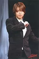 Tadayoshi Okura / Upper body / Black suit costume / Right chest front / Stage "Endless SHOCK" / 2L size Official photo