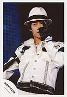 KAT TUN / Yuichi Nakamaru / Upper Body / Left Hand Hatter / Costume White / Official Official photo