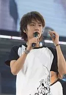 KAT TUN / Yuichi Nakamaru / Earphones / Right Hand Microphone / Waist up / Official Official photo