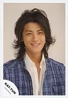 KAT TUN / Akanishi Jin / Bust Up / Blue Shirt / White Inner / Smile / Official Official photo