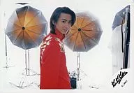 KinKi Kids/堂本光一/横型/上半身/服装红色/回礼/官方生写真