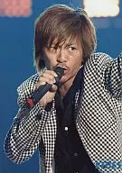 V6 / Takeshi Morita / Upper body, check jacket, black shirt, right hand microphone / V6 LIVE TOUR 2008 VIBES