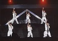 V6/集合(6人)/膝上・衣装白・右手パー/公式生写真