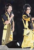 Arashi / Matsujun / Sho Sakurai / Knee-high / Costume Yellow / Matsumoto Glasses / Sakurai Right Hand Microphone / Johnny's web