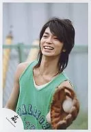 Arashi / Matsujun / Upper body ・ Tank top green ・ Left hand glove ・ Take the ball ・ Back fence / Official Official photo