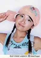 Berryz Kobo / Chinami Tokunaga / Bust Up / Right Hand Hat with Brim / Braid / Official Official photo