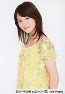 Berryz Kobo / Risako Sugaya / upper body body / Left Shoulder Front / Costume Yellow / official Official photo