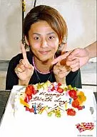 Kis-My-Ft2 / Taisuke Fujigaya / Bust up, Cake, fingers of both hands Standing ・ "If it is summer, sing and dance Johnny's Summary2008" / Official Official photo