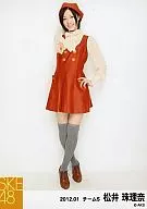 Jurina Matsui / Whole Body / Costume Red / fingers of the right hand Sasshi / Left Hand Waist / 2012.01 / Official Official photo