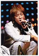 NEWS / Keiichiro Koyama / Live Photo / Suit White / Shirt Black / Left Hand Microphone / Crouching / Official Official photo