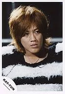 KAT TUN / Hitoshi Akanishi / Bust up / Black and White Striped Sweater / Necklace / Eye-Facing Right / Official Official photo