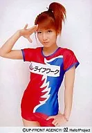 Morning Musume / Nozomi Tsuji / Kneecap / Costume red / blue / Left hand waist / Right hand salute / Official Official photo