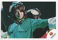 KOUCHI 0810 : Kanjani Eight / Tadayoshi Okura / Horizontal, Live Photo, Bust Up, Kanjani Squadron ∞ Ranger costume Green, Right Hand Up, Members behind / Eh! Real? Surprising! TOUR 2007 KOUCHI 0810