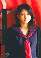 Otabe (Yui Yokoyama) / Upper body / Red background / Slightly right eye line to the front / Majisuka Gakuen 2 included bonus