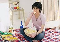 Yuichiro Hirata (Kaoru Kaido) / Yokogata, Agura, Sitz, Potato chips in the mouth, Shirt Pink, Plainclothes Shot / Musical 『 THE PRINCE OF TENNIS 』 Concert Dream Live 5 th