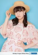 Morning Musume.' 19 / Akane Haga / upper body with light blue background / Morning Musume.' 19 Official photo 『 "Morning Musume' 19" Part 3 』