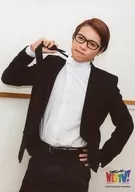 Johnny's West / Junta Chugen / Above-the-knee / Costume black / white / Suit / Glasses / Left-hand waist / "Johnny's West LIVE TOUR 2019 WESTV!" original photo