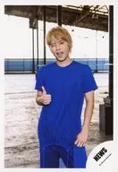 NEWS / Yuya Tegoshi / Above-the-knee ・ Costume Blue ・ Right Thumb Standing ・ Right Eye Closing ・ Mouth Opening / Single "BLUE" MV & Jacque Shooting Off-Shot / Official Official photo