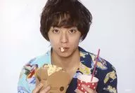 Takato Nagata / Horizontal, Bust up, Costume Blue, Light blue, Food Mouthpiece, Right Hand Box, Left Hand Paper Cup / "Takatalk Summer 2018" Bromide