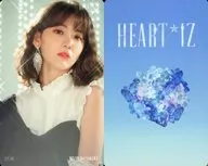 IZ * ONE / Sakura Miyawaki / Name on the bottom right, Blue on the back, Title logo / CD-HEART * IZ (Kihno Ver.)  special photo card