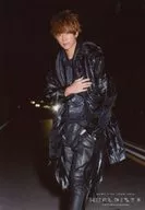 NEWS / Keiichiro Koyama / above the knees, black costume, right flank, left pocket, street, night / "NEWS LIVE TOUR 2019 WORLDISTA" original photo