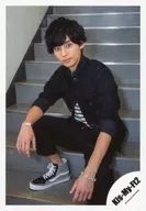 Kis-My-Ft2 / Tasuke Fujigaya / Whole body, sitting, costume black, white, stripe pattern, staircase / "Kis-My-Ft2 LIVE TOUR 2019 FREE HUGS!" goods off-shot / official Official photo