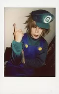 The Raid. / Ichiyō / Knee-Up / Sitting / Costume Green / Blue / Cap / Cosplay / Right Hand Finger Pointing / Eye Point Right / Raw Cheki