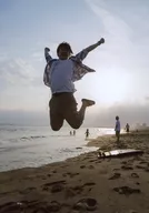 Kohei Amasaki / Whole Body / Costume White / Jump / Both Hands Up / Beach / Sea / "Kohei Amasaki / Takeo Otsuka's' We Are Friends Already, Aren't we?'" Summer Memories - Amanyan Select