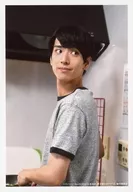 Mario Kuroba (Nishio Wa) / Upper Body / Costume Gray / Left Turn / Turn around / Mouth Closed / Right Eye / 「 『 Advertising Agency for the Movie / Men's dormitory Side dish 』 Completion Show 」 L Size Bromide Mario Kuroba C Set