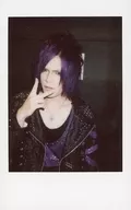 Regalia / Superiority / Upper Body / Costume Black / Purple / Right Hand Piece / Face Left / Background Black / Live Cheki