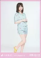 伊藤理々杏/全身(足見切れ)・「アロハ」/乃木坂46 2019.August-VI WebShop限定 生写真カード